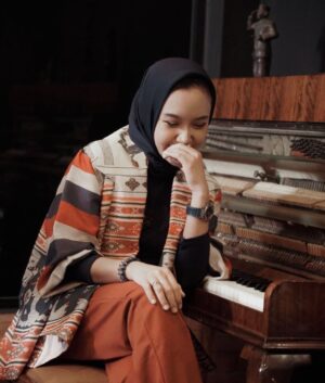 Cita Citata Instagram - Jadilah baik tanpa meremehkan orang lain.
Jadilah tinggi tanpa menjatuhkan orang lain.

📸 @allfiis