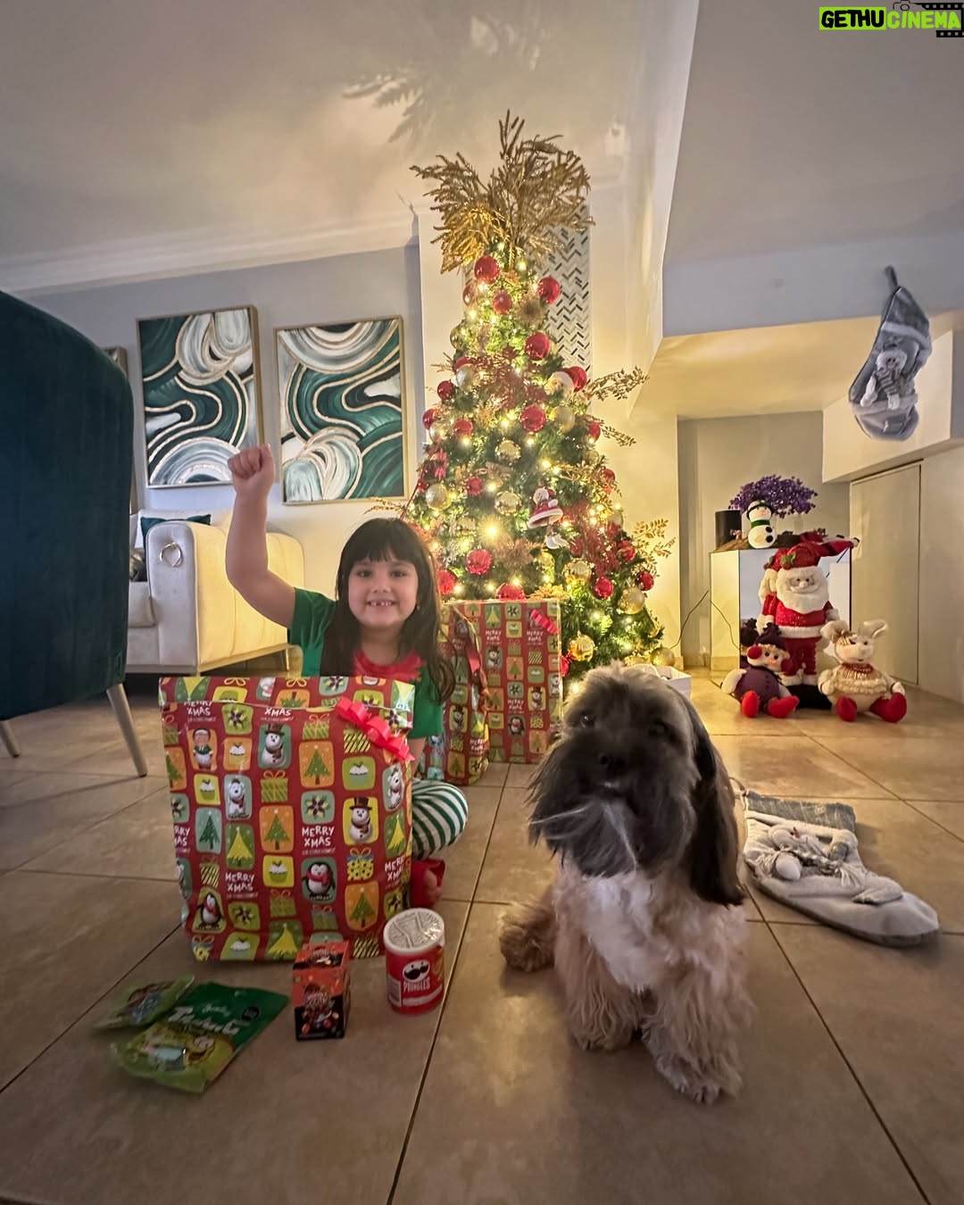 Claudia Camposano - 4.7K Likes - ❤️🎄