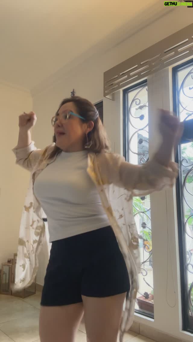 Claudia Camposano - 7.4K Likes - Desde que estoy en @tcsoyelmejor 🤣🤣🤣🤣 si ves @mafer_garcia_ @k3nrick_ jajaja han creado un monstruo en las pistas jaajajaj 😂😂😂😂😂