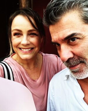 Claudia Conserva Instagram - Hoy #8m #diainternacionaldelamujer me siento tan contenta de haber conocido a muchas chiquillas en #colina mujeres emprendedoras, madres, #docentes #deportistas #jefas representando a miles de mujeres de todo nuestro país. 
El mundo conmemora el Día Internacional de la Mujer, gracias a todas, gracias por el reconocimiento, muy lindo y emocionante ! 
Gracias alcaldesa 
Un abrazo a todas mis seguidoras 💫@isabelmargarita_valenzuela @municolina #mujer #día #igualdad @mirandaclau5678 @pollolibre66