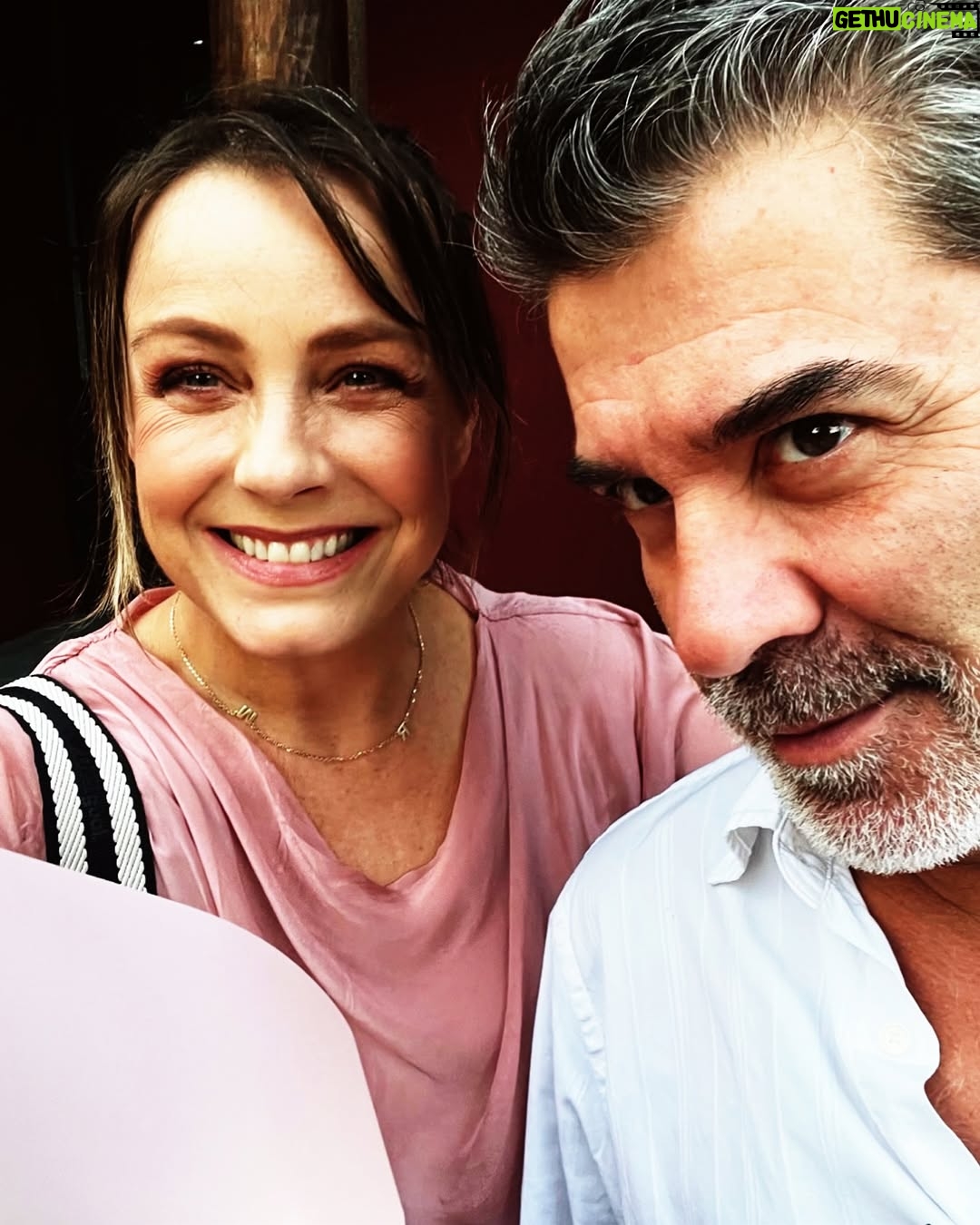 Claudia Conserva - 10.4K Likes - Hoy #8m #diainternacionaldelamujer me siento tan contenta de haber conocido a muchas chiquillas en #colina mujeres emprendedoras, madres, #docentes #deportistas #jefas representando a miles de mujeres de todo nuestro país.
El mundo conmemora el Día Internacional de la Mujer, gracias a todas, gracias por el reconocimiento, muy lindo y emocionante !
Gracias alcaldesa
Un abrazo a todas mis seguidoras 💫@isabelmargarita_valenzuela @municolina #mujer #día #igualdad @mirandaclau5678 @pollolibre66