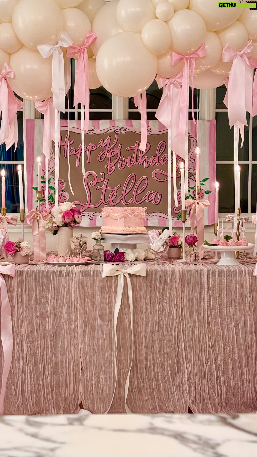 Clea Shearer - 13.2K Likes - Pretty In Pink for Stella’s 14th! 🌸 Comment “BIRTHDAY” for a link to all the cute birthday decor we used for Stella’s party 💝
Creative: @shainaburrell
Cake: @biscuitsandbaklava