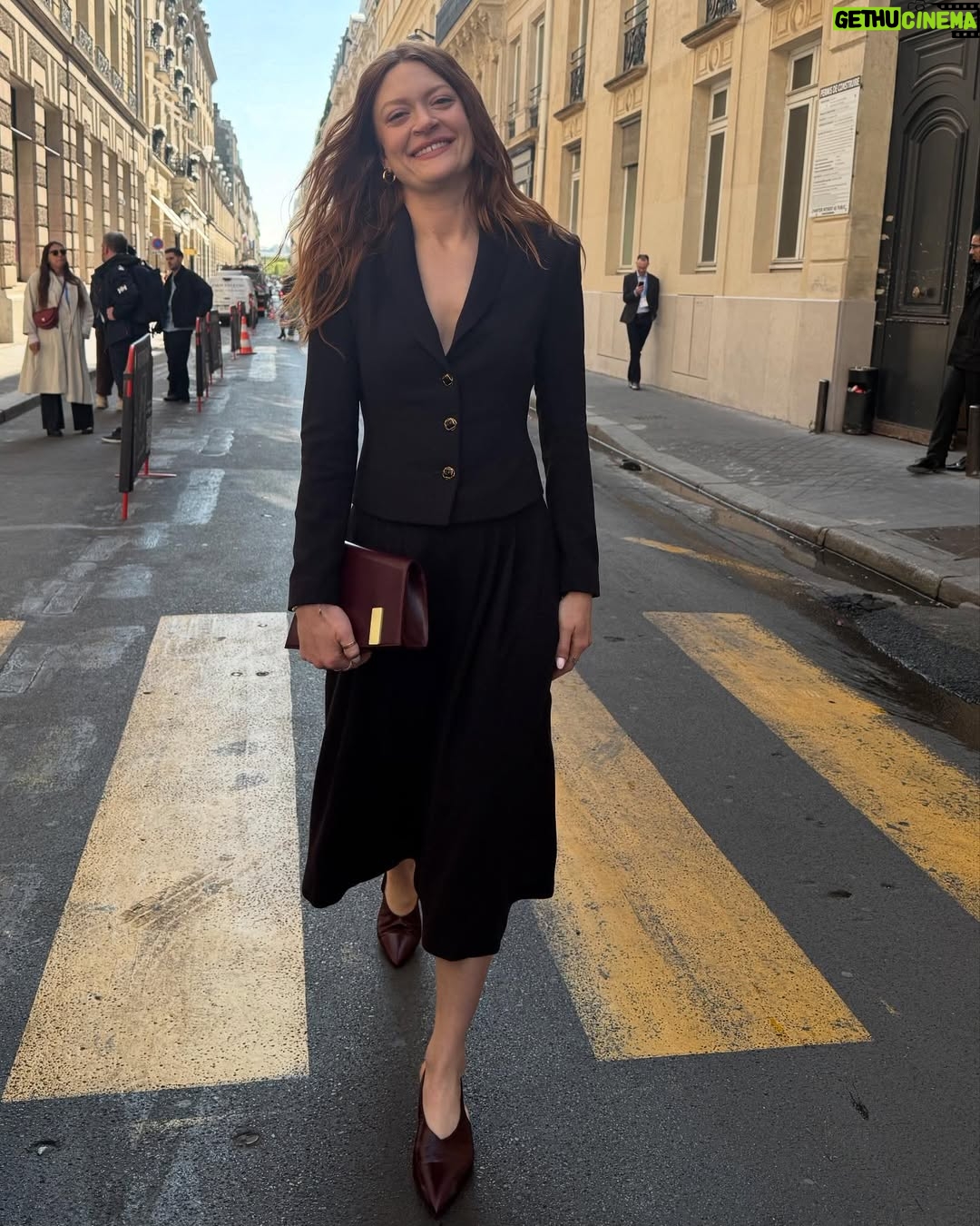 Colby Minifie - 20.5K Likes - Wowoweewow here I am skipping around Paris in a suit designed and made by hand by @michaelground and @ladykimberly and their team. Thank you for bringing me here @primevideo :)
HMU by the wonderful @cyrillaine 💄💈
📸 by the pro @alipolansky