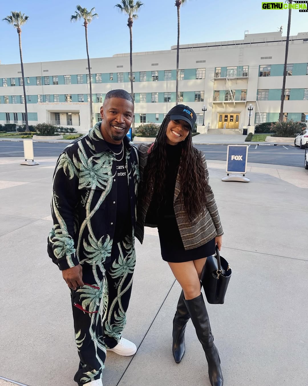 Corinne Foxx - 27.2K Likes - Foxx x Fox is official! Yesterday we celebrated the kick off of @foxxholeproductions deal with Fox Studios! With two incredible shows already at Fox Network, we can’t wait to create even more with this new partnership! Foxes stick together! 🥂🦊🤝 @iamjamiefoxx @datariturner