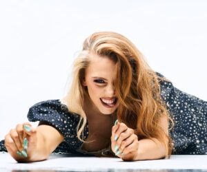 Actress Courtney Stewart HD Photos and Wallpapers December 2025