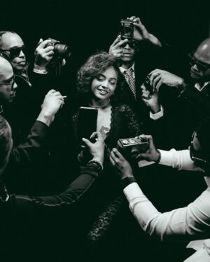 Cravetay Instagram - IT’S MY BIRTHDAY 🖤📽️🎈thank you god for another year & more blessings! #piscesseason 

Photography by: @farisislegendary 

S/o to my male paparazzi as well :) 

Inspiration: #dolceandgabbana #ciaocampaign #marilynmonroe #kimkardashian