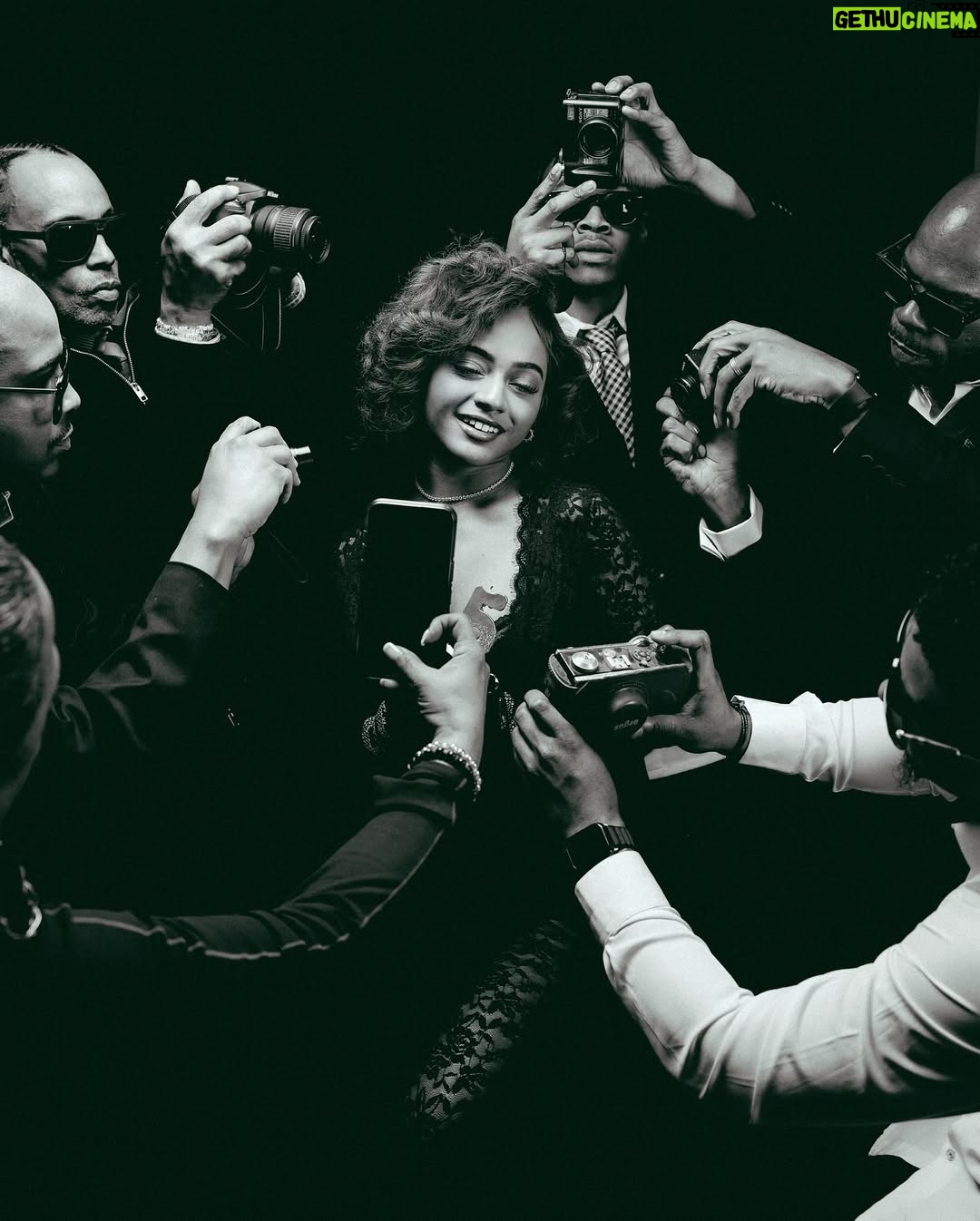 Cravetay - 1.4K Likes - IT’S MY BIRTHDAY 🖤📽️🎈thank you god for another year & more blessings! #piscesseason
Photography by: @farisislegendary
S/o to my male paparazzi as well :)
Inspiration: #dolceandgabbana #ciaocampaign #marilynmonroe #kimkardashian