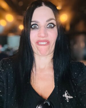 Cristina Scabbia Instagram - Guadalajara it is!

We are in Mexico for four gigs in a row.
¿Vienes a visitarnos?

GUADALAJARA - C3 STAGE
MONTERREY - CAFÈ IGUANA
MEXICO CITY - PABELLÓN OESTE
SAN LUIS POTOSÌ - CINETECA ALAMEDA

📷 1-2 @daniele_salomone_
