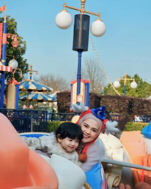 Cut Meyriska Instagram - Happy Birthday @jourellkenziedanuarta 🥳🎉
Mami Papi Shaquille @shaquillekailidanuarta Love u 😘💋

Aunty Uncle comment dong Doa Yang terbaik buat @jourellkenziedanuarta 
Nanti Jourell mau bagi2 500.000 buat 5 Orang, Yang kasih Doa terbaik Buat Jourell 💙

#masyaallahtabarakallah 
#JourellKenzieDanuarta
#HappyBirthday 
#2nd