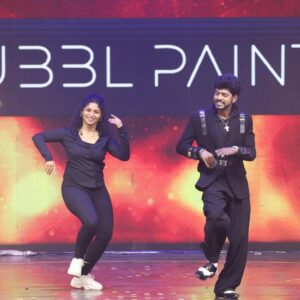 Cynthia Vinolin Instagram - My Legend 🔥
@iamsandy_off 
My Sanku papa ❤️

A Mentor who stands with me, who admires my growth and strength, I am so grateful for having shared the dance floor with you, every time in my life..!

This is where I was nurtured and made to live the reality of a disciplined lifestyle, that has taught me to live,dance, determined, sweat, innovate and cherish 🔥💯✨

I am a proud Sishiyai 😍 of Sandy master ...!

Totally a Man with a Precious Heart ❤️
Thanks to My Azlagana Amma @ponmani_davis
My Thangamana Akka @dorathy_sylvia23 
😇En Anbana Appa @davis.raj.71
And My world @suzzannahmichelle @shawnmichael.s.d for letting me continue my passion and respecting my work ❤️✨💯🔥🧿

Thanks to @blacksheeptamil 
For capturing this precious moment ✨

#cynthiavinolin #sandymaster #dance #cyndysdancestudio #sandysdancestudio #peace #happiness #family #chennai