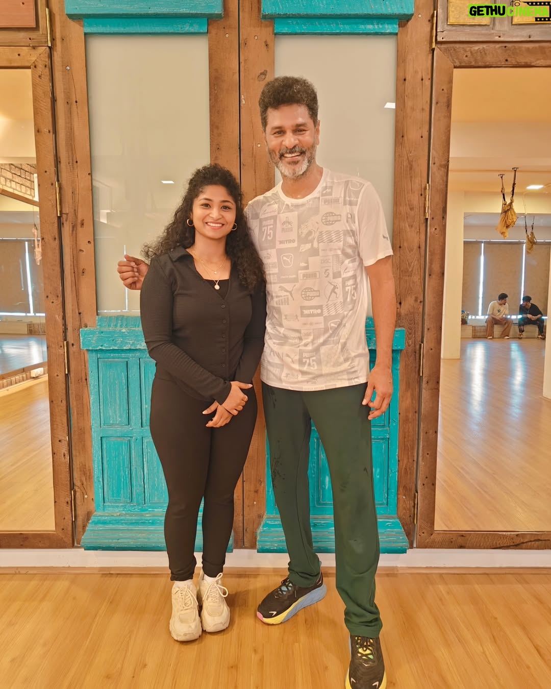 Cynthia Vinolin - 55.4K Likes - Our Dancing Legend š„āØ
PrabhuDeva master š¤©š¤©š¤© @prabhudevaofficial
Humble and Charmingš„°
(This will never fade away from him)
Extremely grateful for this precious moment and also the valuable conversation we had, that meant like a lot to me šš¤©
Grateful to my Icon @iamsandy_off master to have blessed me with this moment.šš„¹
#cynthiavinolin #love #positivity #peace #happiness #chennai #dancewithcynthia