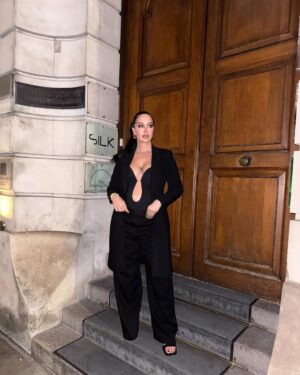 Dafina Zeqiri Instagram - Where history meets hustle 💂
