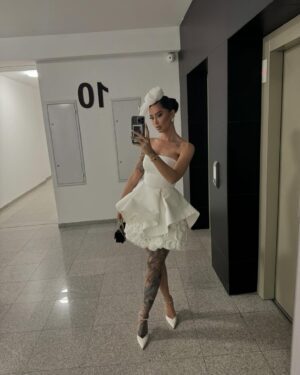 Dafina Zeqiri Instagram - Mrs.