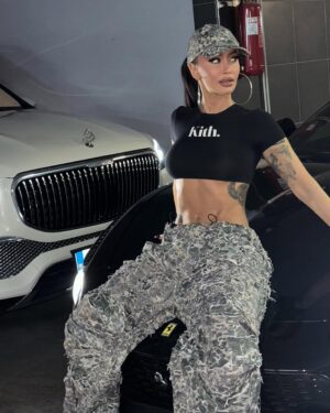 Dafina Zeqiri Instagram - 🤭
