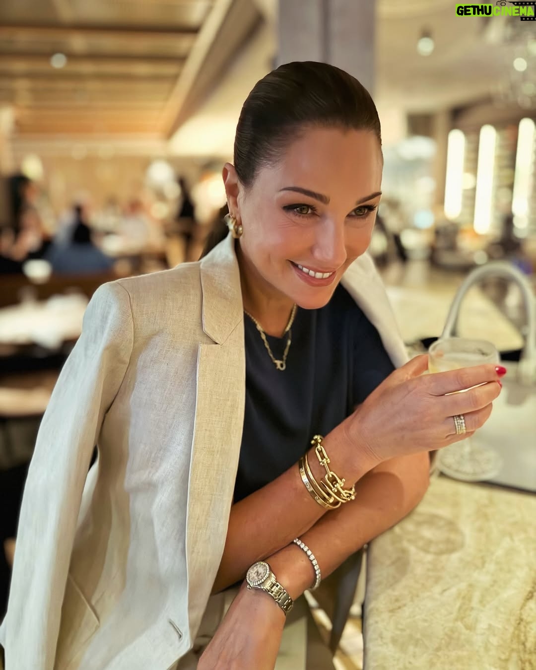 Daisy Fuentes - 5.7K Likes - On a date with him ❤️ #sydney #datenight❤️