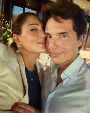 Daisy Fuentes Instagram - On a date with him ❤️ #sydney #datenight❤️