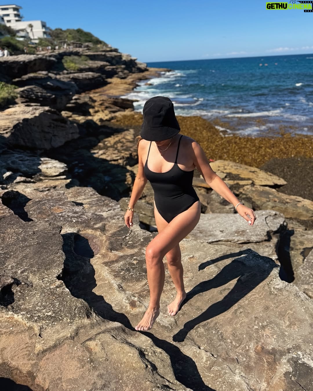 Daisy Fuentes - 6.2K Likes - Being in nature isn’t just a preference; it’s a need. It’s where I feel most alive, most myself, most connected & grounded. But the ocean speaks directly to my soul.
#nature #oceantherapy #sydney #bondi