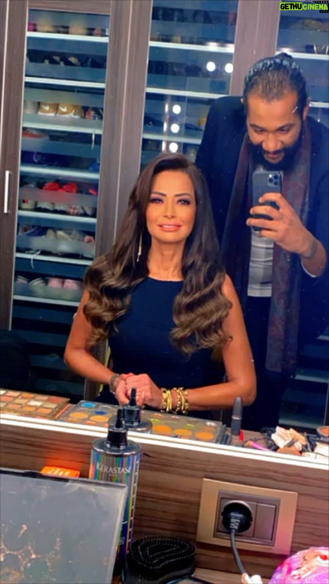 Dalia Mostafa - 1.1K Likes - @daliamostafaac 🫶🫶
Makeup 💄 : @ahmed.hassan.makeup
Hair : #madohairdresser
#hairlook #trending