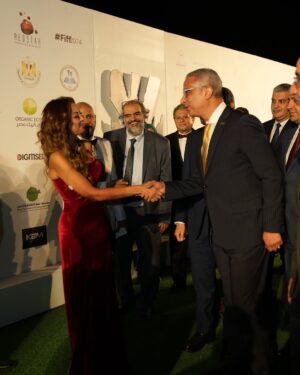 Dalia Mostafa Instagram - إطلالة مميزة ومبهرة لعضوة لجنة التحكيم الفنانة “داليا مصطفى” على السجادة الخضراء، خلال فعاليات دورة الافتتاح لمهرجان الفيوم الدولي السينمائي💚🎥

Impressive and elegant look of our jury “Dalia Mostafa” on our green carpet on our opening ceremony of the first edition🎥💚
