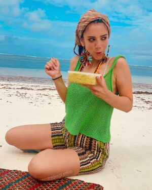 Dalia Shawky Instagram - July’s Diary. 🏝️🦋🫀 
(I don’t like the word dump,😌)

July, you’ve been absolutely magical. ✨ 
August, yalla kick July’s butt and be even more mesmerizing! يلاااا بييييناااااا 🤭🥰
