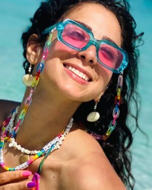 Dalia Shawky Instagram - 🐚 🌊🧜🏼‍♀️☀️🎨🌈 يومكم ملون و لذود! 
A colorful splash across your feed to make your day a little more playful. 🤭 #SummerIsHoly #TheBeachIsMyLover