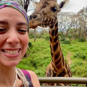 Dalia Shawky Instagram - KENYA! 🦒🦓🐅🦣🐆🌿

Here’s to making a life-long dream of mine become a reality. Beyond ecstatic to go on this adventure of a lifetime. YOLO 🥹⚡️

Swipe more to see my besties Eddie and Betty .. 
Eddie و شوفوا 
و هو بيسمع اسمه و بيسمع كلامي و يجيلي 
و قصة حبنا اللي اول صفحة اتكتبت فيها انهارده 🤭
اتهورت و عملتها.. 🙈

علاقتي بالزرافة علاقة بحبها اوي.. من و انا صغيرة ناس كتير اوي كانت بتقعد تتريق عليا و تقولي ان رقبتي شبه الزرافة.. كانوا بيقولوهالي بطريقة مش لذيذة خالص .. كبرت و حبي للزرافة كبر معايا و كتبت مرة ان نفسي اعيش اللحظة دي اني أككلهم و اني اشوفهم في الwild حاسين بالحرية و منطلقين .. و حصل. الحمد لله.. سبحانك. 

انا لو رقبتي بتشبهوها بالزرافة 
فأنا ليا الشرف بجمالهم ده و رشاقتهم دي 🦒

انهارده كان يوم ~ عمري ماهنساه في حياتي كلها. ✨