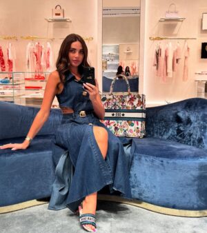 Dalida Khalil Instagram - Bye, 2024 🎆 
Bring it on, 2025—let the adventures begin! ✨

#unposted #good 👋 #welcome #2025 #dalidakhalil