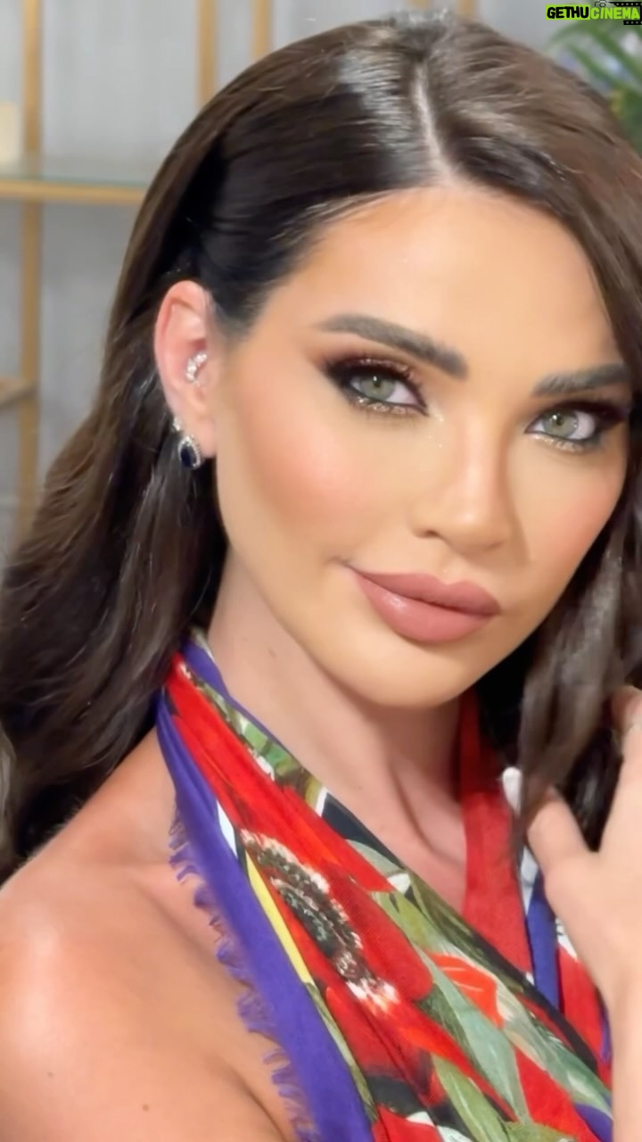 Dalida Khalil - 36.3K Likes - Dolce Vita 💜💚❤️
@shanttavitian @glam_by_pamm
@claradeuvletian
@harout.melkoniann
@dolcegabbana
#dalidakhalil