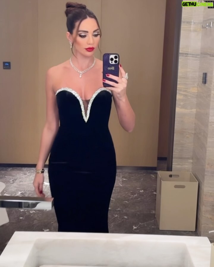 Dalida Khalil - 153.5K Likes - “Couldn’t resist sharing more pictures from the unforgettable Joy Awards! Such an incredible night celebrating talent, creativity, and inspiration from around the world. ✨”
.
• Stylist @ghinwastyle
•💇🏻♀️ : @elietmattar
•💄 : @tonytannouss
• 👗: @sophiabognem
•💍 : @nsoulijewerly
.photo credis : @marcmarounphotography
#DalidaKhalil | #داليدا_خليل