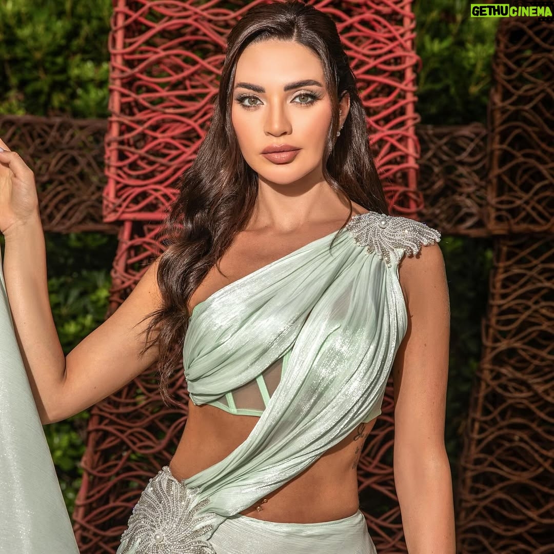 Dalida Khalil - 50.2K Likes - Here’s to creating memories and endless moments 🇱🇧❤️.
.
•👗: @aavvafashion
•💇🏻♀️: @shanttavitian
•💄: @jihaneraidy
•📸: @idphotographyofficial
Stylist: @ghinwastyle
.
#DalidaKhalil | #داليدا_خليل