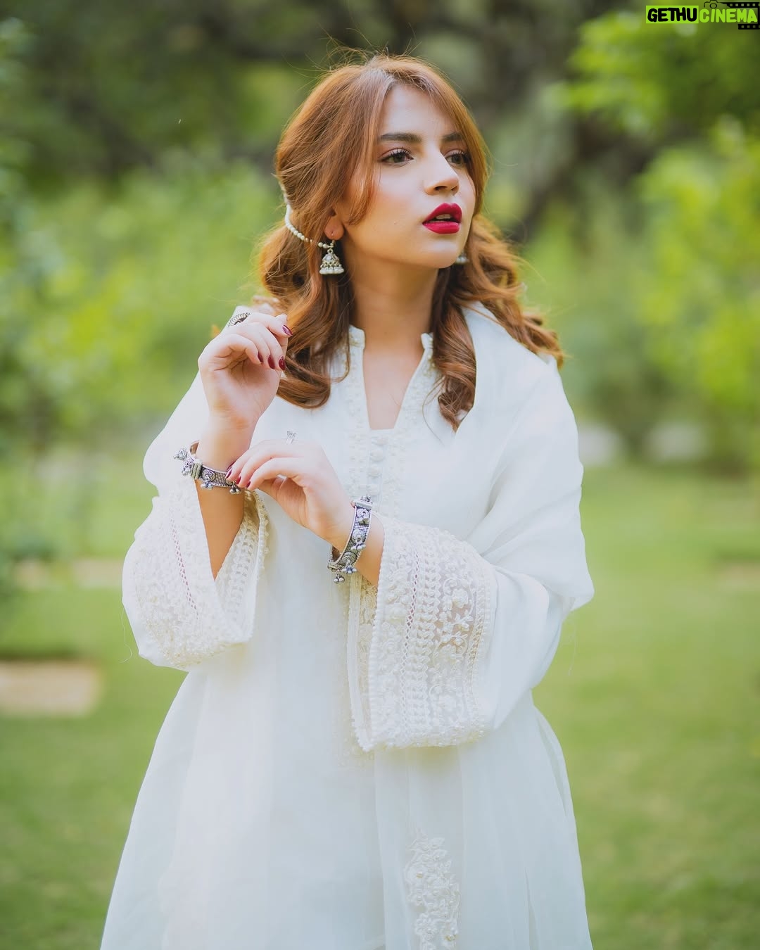 Dananeer Mobeen - 605.5K Likes - Da akhtar dwema wraz. 🫶🏻
-
@aghanoorofficial
@omgmoods
@hassanabdullahofficial
@faizas.salon