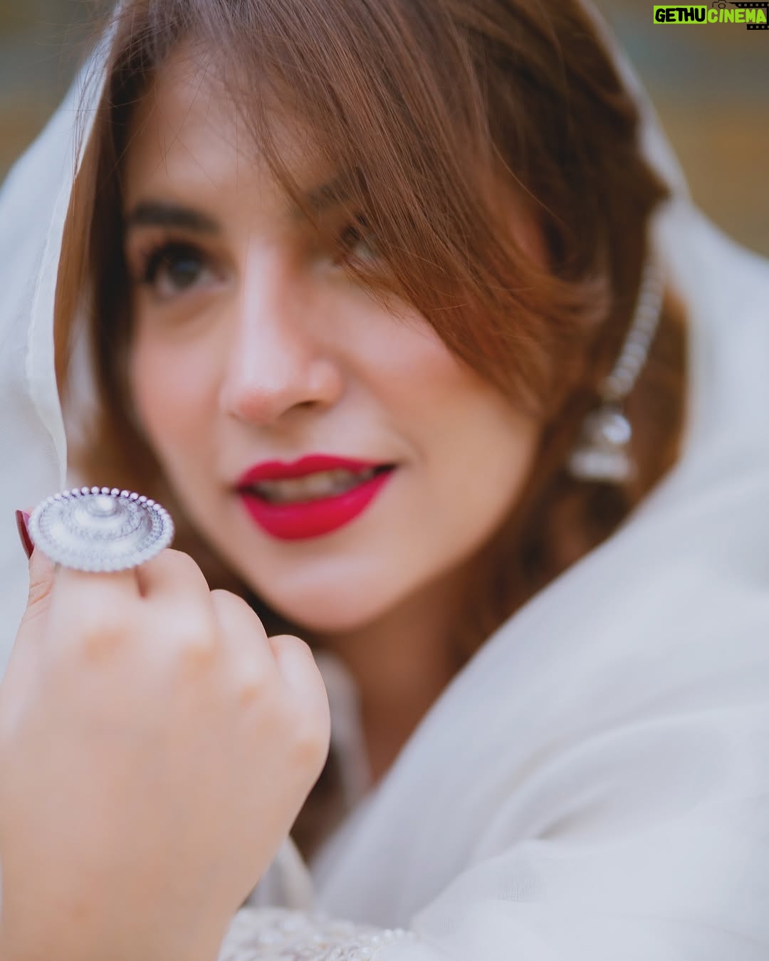 Dananeer Mobeen - 605.5K Likes - Da akhtar dwema wraz. 🫶🏻
-
@aghanoorofficial
@omgmoods
@hassanabdullahofficial
@faizas.salon