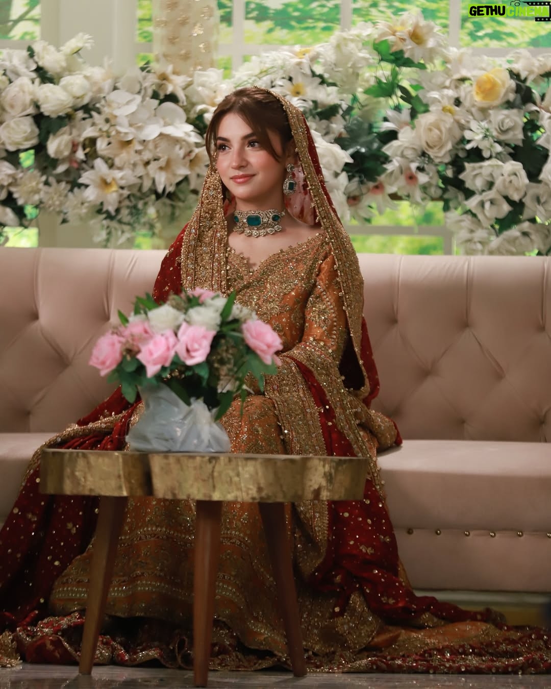 Dananeer Mobeen - 1.1 Million Likes - Hougayi shaadi. 🤝🏻
-
@farahtalibaziz
@sultansumair
-
#talroshkishaadi #meemsemohabbat #meemsemohabbat❣️