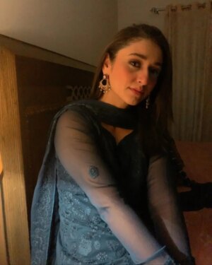 Dania Enwer Instagram - Eid Mubarak ✨🕊️🤍🕊️✨