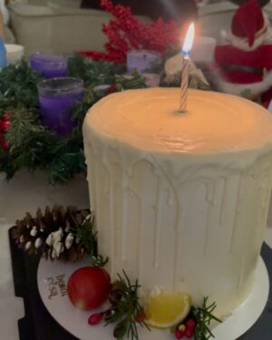 Daniella Donado Instagram - Mi 24 fue mágico, para mí y para muchos otros ❤️
Btw amo ser host, cocinar y decorar.

 El final, lo que me llenó el corazón