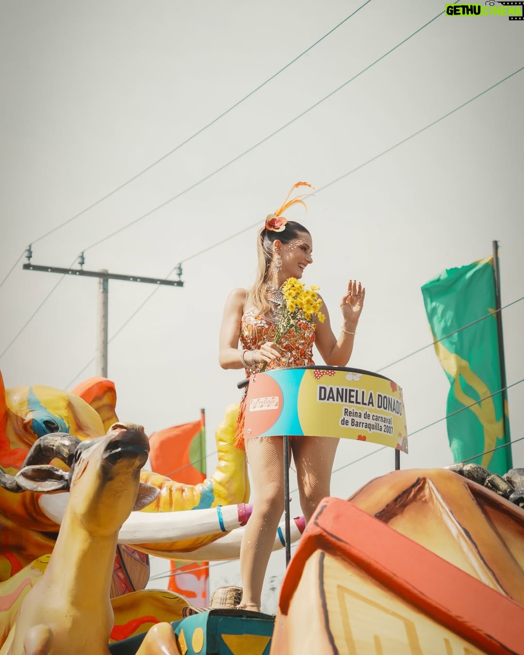 Daniella Donado - 23.6K Likes - Un #recap de fotos yo siendo feliz
#carnaval #barranquilla
📸@jimmybustillol