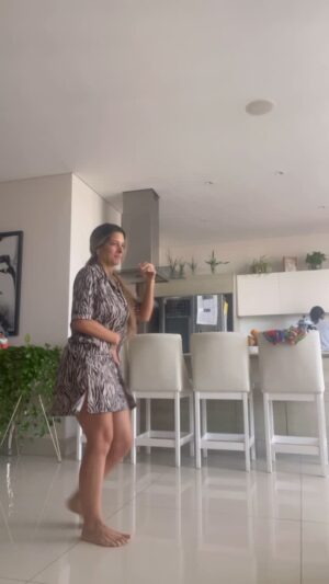 Daniella Donado Instagram - Buenos días!!!
La familia siempre será la mejor recarga del mundo !!
Bendecido Domingo
