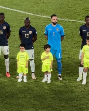 Daniella Donado Instagram - Mezcla de sentimientos, porque a pesar del resultado, mi hijo vivió una de las mejores noches de su vida.
#mamaorgullosa