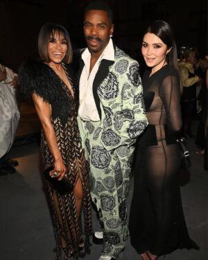 Daniella Pineda Instagram - Thank you @fashiontrustus for having me. Best people watching of my life! It was like real life Zoolander! But in truth, it was a night honoring up and coming designers. Creatives who bust their ass and strive to bring beauty into the world. Also my butt. 🖤 @sagio_official