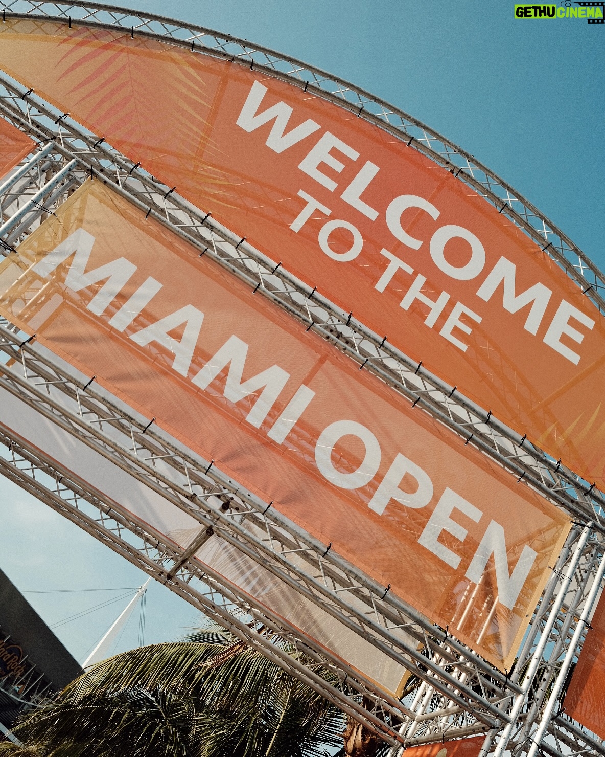 Danielle Arciniegas - 7.3K Likes - Por primera vez en el M I A MI ⢠O P E N @miamiopen y realmente la experiencia fue mĆ”gica y cómo no si @moroccanoil_latam me consintió todo el tiempoš©µ