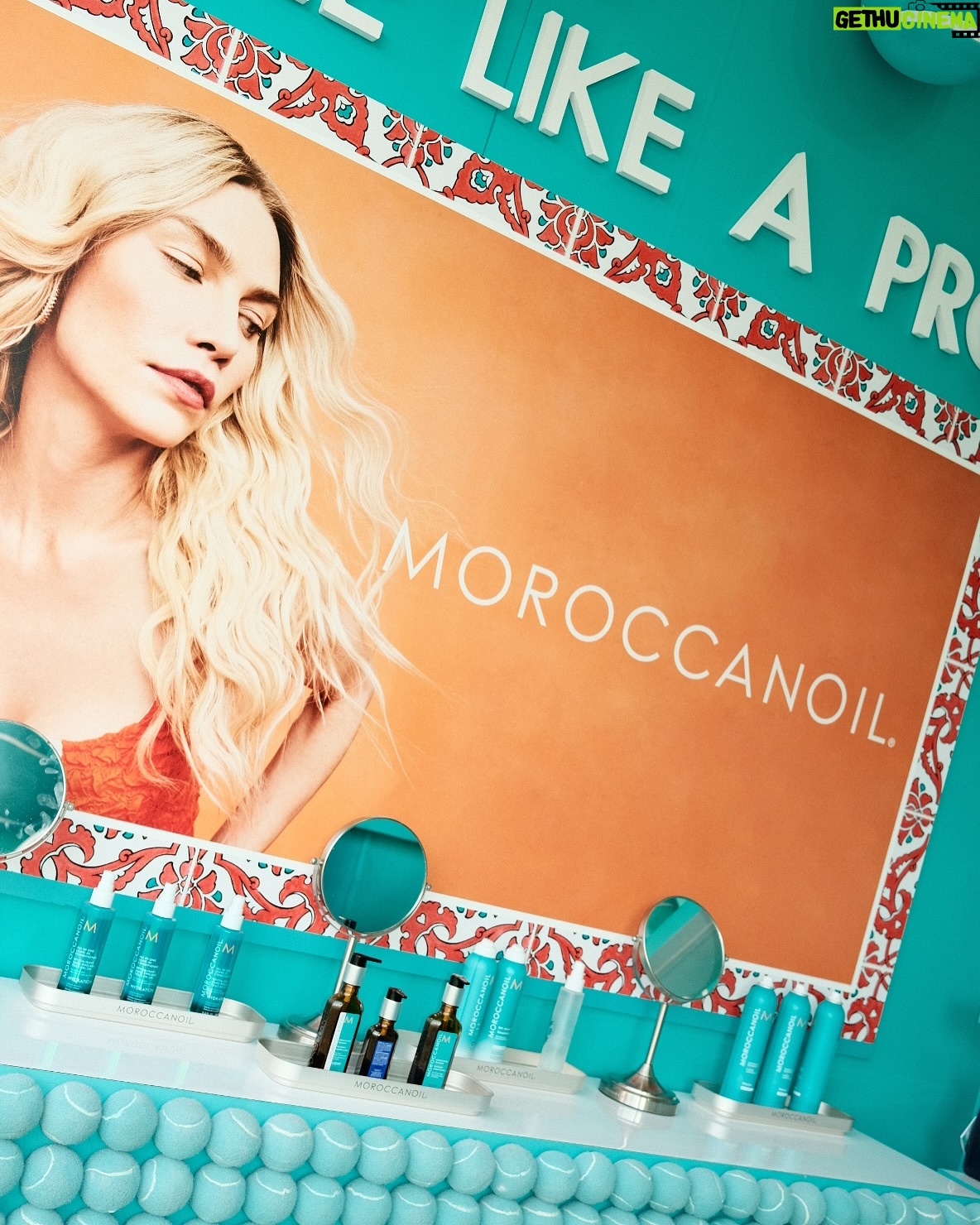 Danielle Arciniegas - 7.3K Likes - Por primera vez en el M I A MI ⢠O P E N @miamiopen y realmente la experiencia fue mĆ”gica y cómo no si @moroccanoil_latam me consintió todo el tiempoš©µ