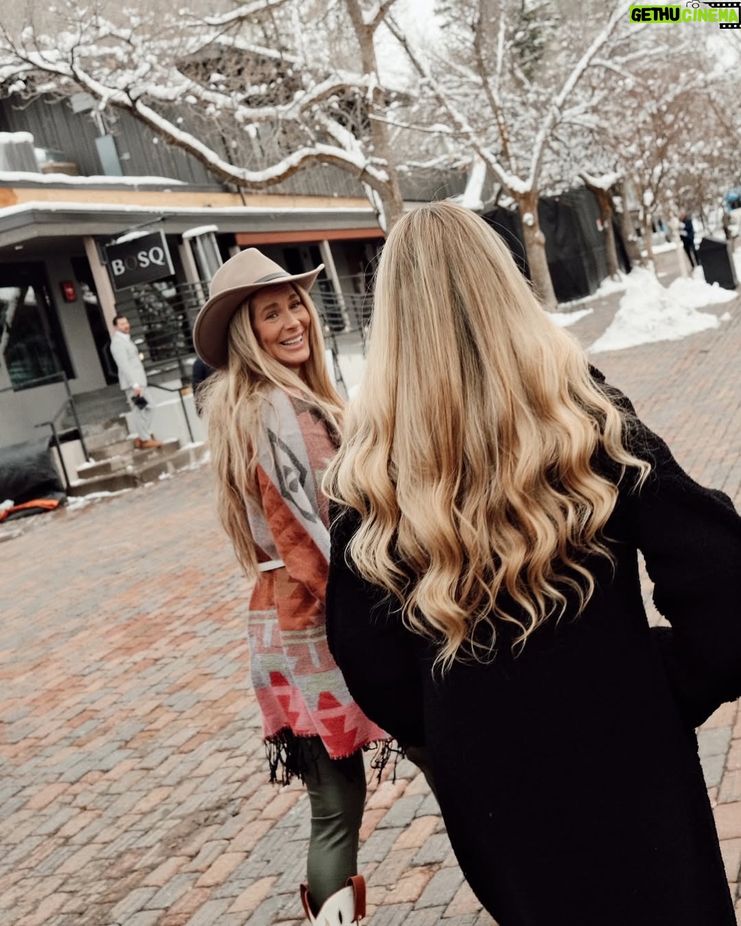 Danielle Arciniegas - 38.7K Likes - COMENZARON LAS VACACIONESāļøš¤ A S P E N Nos enamorasteš¤