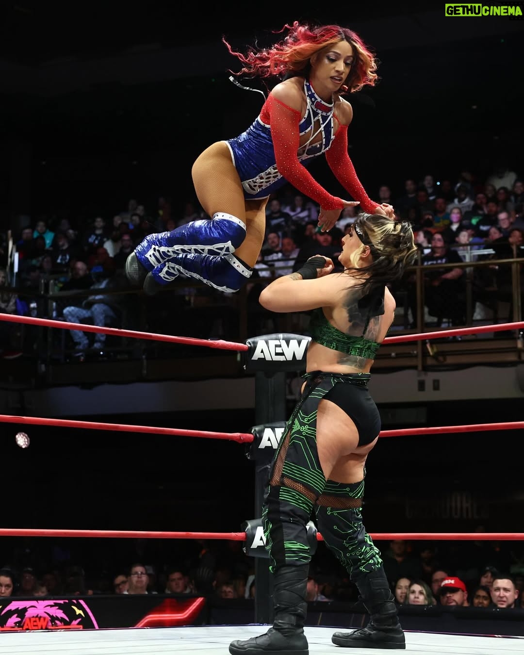 Danielle Louise - 12.9K Likes - @ToniStorm_ looks on as @MercedesMone & @Danni_ellexo battle @TheJuliaHart & @CallMeKrisStat in the grand finale of Spring BreakThru!
Catch the replay of #AEWCollision on @TNTDrama @SportsOnMAX!