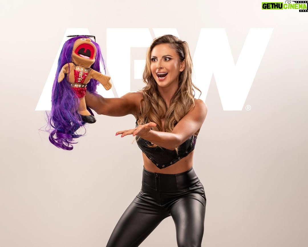 Danielle Louise - 20.3K Likes - What’s that @mercedesmone ?? You’re excited for my Halftime Harley in Houston Show ?!
Me too!! @aew.