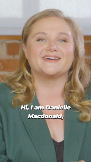 Danielle Macdonald Instagram - Women’s rights 🤝 Animal rights

This Women’s History Month, @daniellemacdonald and her best friends are coming together to talk about why the suffering of cows, chickens, and pigs for food is a feminist issue.

Join them in showing compassion to ALL females by leaving animals off your plate 💚

#animalrights #endspeciesism #everyanimalissomeone #govegan #womenshistorymonth
