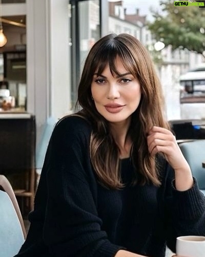 Darine Hamze - 4.4K Likes - 🖤