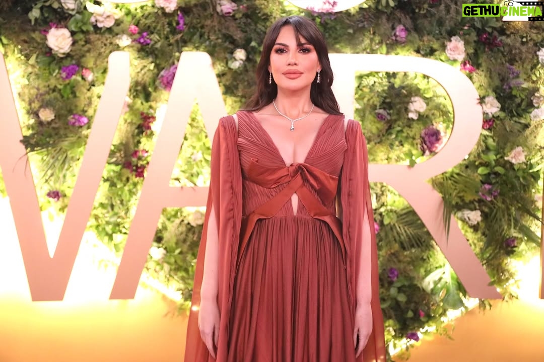 Darine Hamze - 8.8K Likes - It was a real joy @joyawards ⭐️
#jowawards #riyadh كان حفل فعلاً رائع كتير
مع #زياد_حمزة المحترم جداً والمتواضع المميز @ziad.hamza
- Styled by @sarah.keyrouz
- Dress by designer Elie Awad @eli.thelabel
- Jewels by @georgehakimjewellers @bouchraconsultancy
- Hair color @maskarasalontr
- Makeup @charbel.assaf.makeup
- Hair @adham_sabri