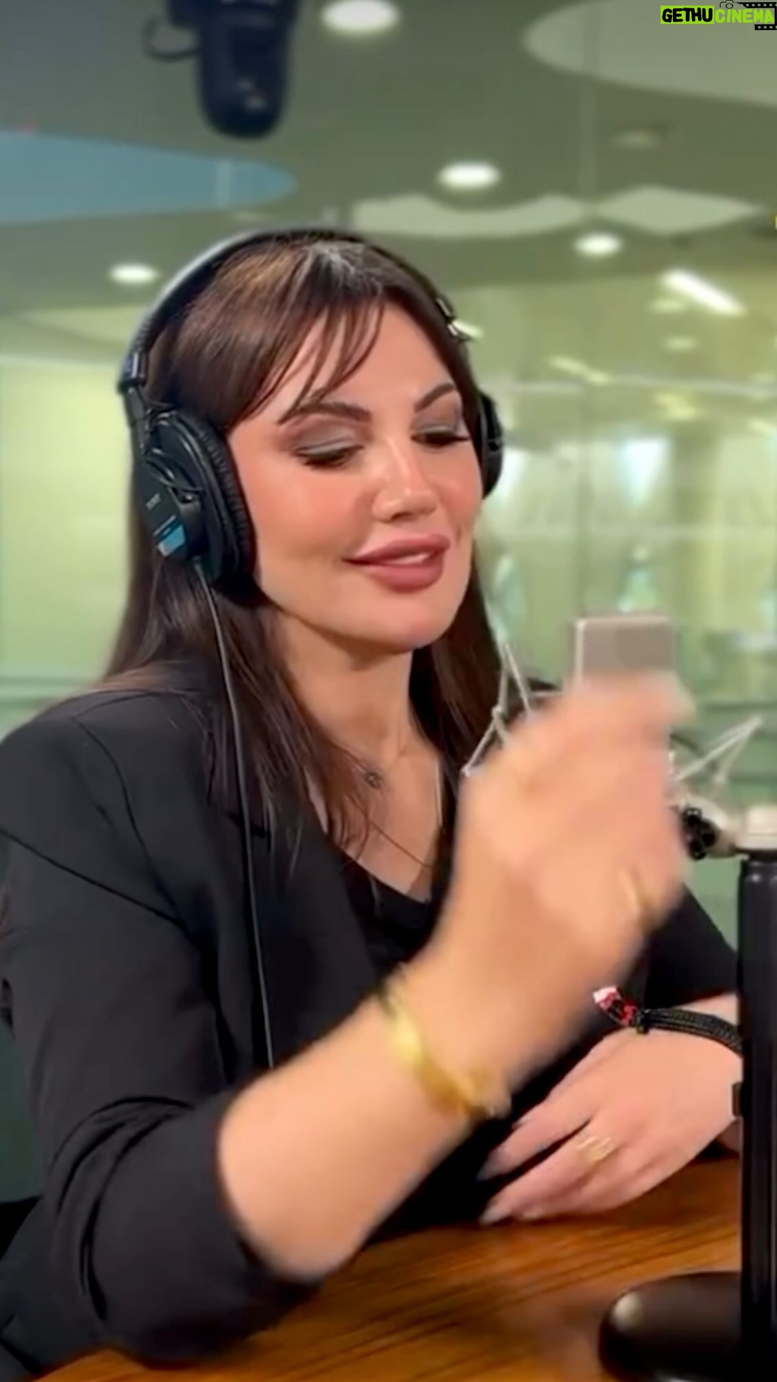 Darine Hamze - 6.2K Likes - 🤍
#throwbackthursday from my latest trip to #ksa & some fun moments at MBC’s @panorama_fm
@ziad.hamza
@newnohaa
@dannysairafi
@moalmohder
@maskarasalontr