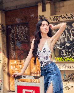 Actress Davika Hoorne HD Photos and Wallpapers March 2025