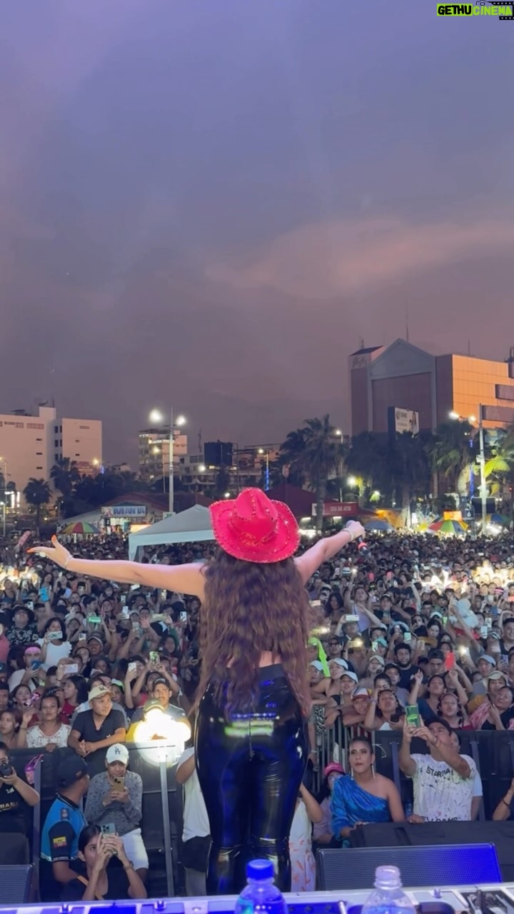 Dayanara Peralta - 55.6K Likes - El Karma nunca olvida 🥃🔥🍻 … Gracias MANTA 🌊
